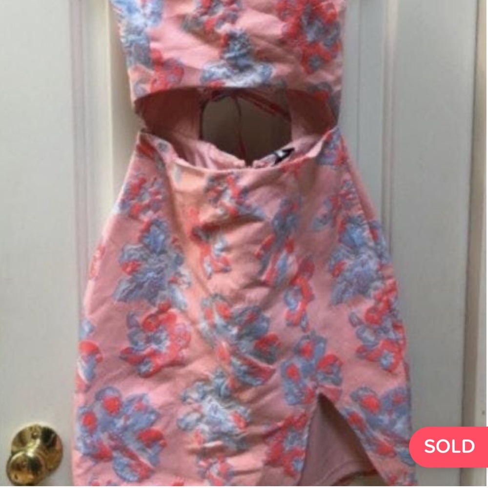 ❌SOLD❌ SLIT FLORAL LACE UP BACK DRESS